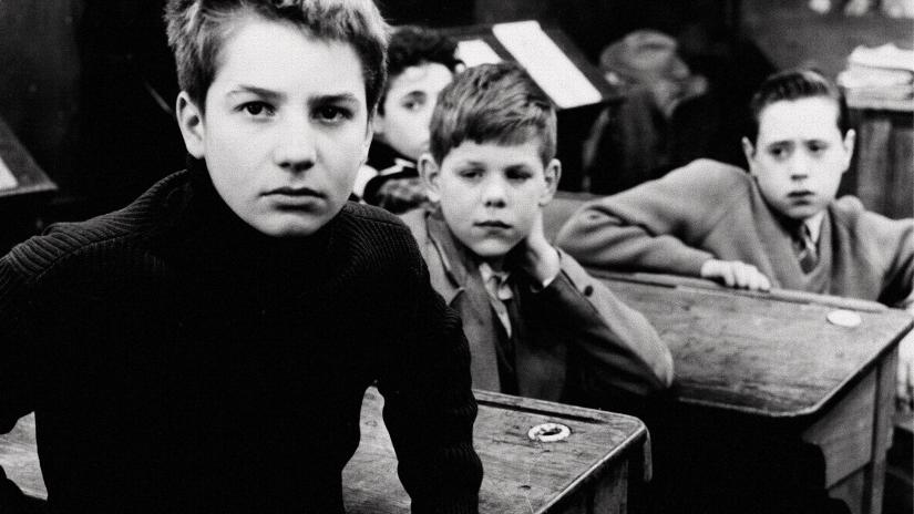 400 Darbe (Les quatre cents coups) izlemek için tıklayınız.