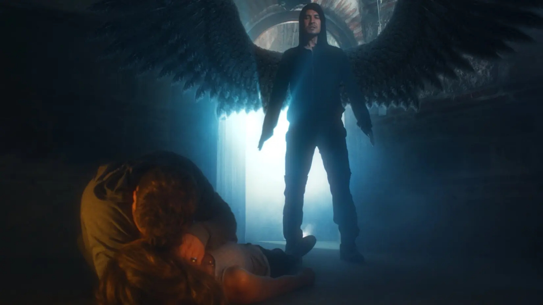Angels Fallen (Angels Fallen) izlemek için tıklayınız.