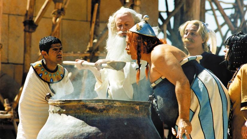Asteriks ve Oburiks: Görevimiz Kleopatra (Astérix & Obélix : Mission Cléopâtre) izlemek için tıklayınız.