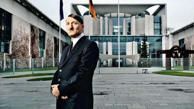 Bak Kim Döndü (Er ist wieder da) izlemek için tıklayınız.