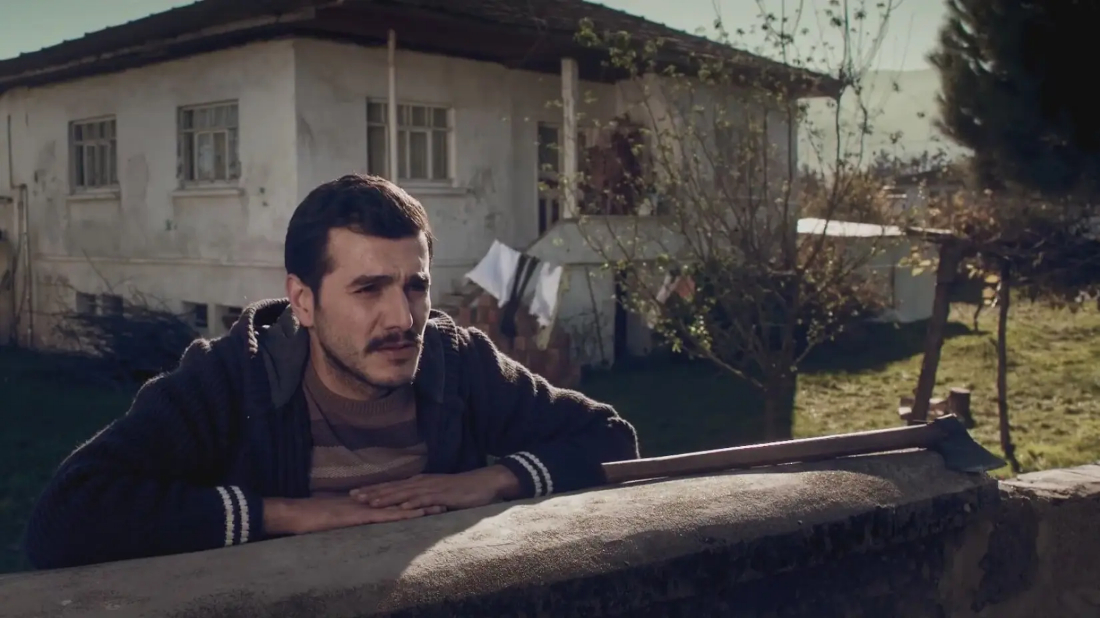 Bütün Saadetler Mümkündür (Bütün Saadetler Mümkündür) izlemek için tıklayınız.