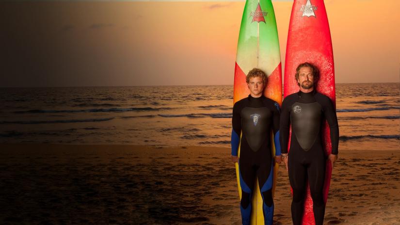 Dalgaların Peşinde (Chasing Mavericks) izlemek için tıklayınız.