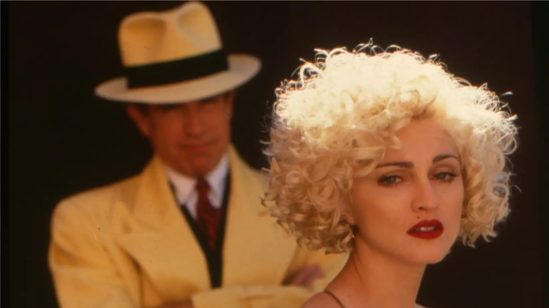 Dick Tracy (Dick Tracy) izlemek için tıklayınız.
