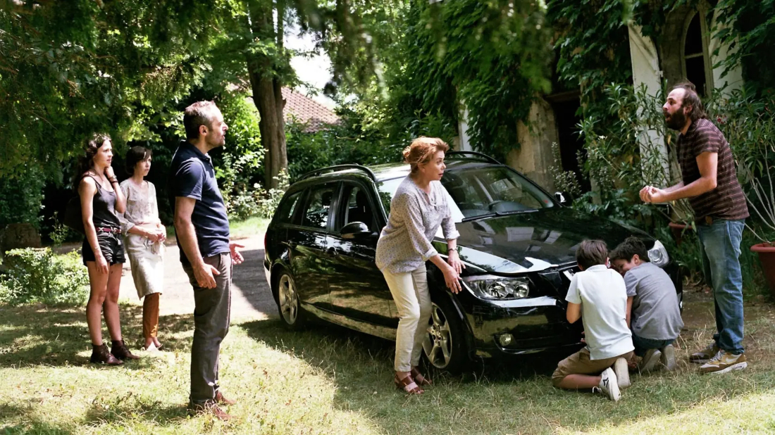 Mutlu Yıllar (Fête de famille) izlemek için tıklayınız.