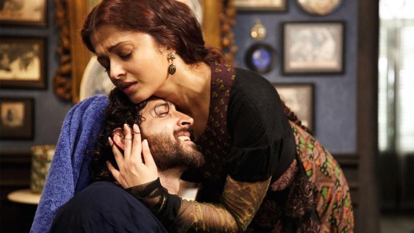 Guzaarish (Guzaarish) izlemek için tıklayınız.