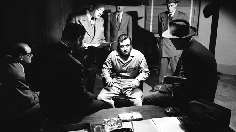 Kansas City Confidential (Kansas City Confidential) izlemek için tıklayınız.