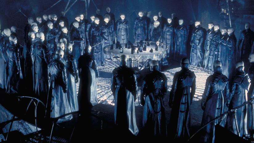 Gizemli Şehir (Dark City) izlemek için tıklayınız.