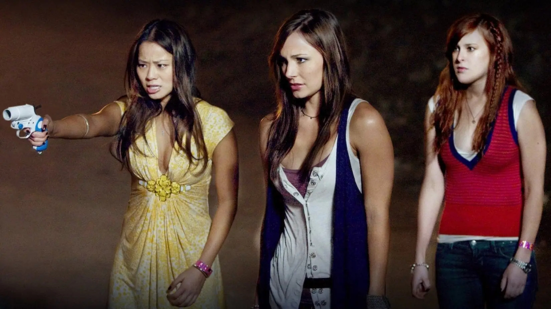 Kızlar Tarikatinda Cinayet (Sorority Row) izlemek için tıklayınız.