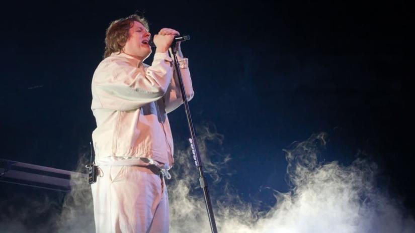 Lewis Capaldi: How I'm Feeling Now (Lewis Capaldi: How I'm Feeling Now) izlemek için tıklayınız.
