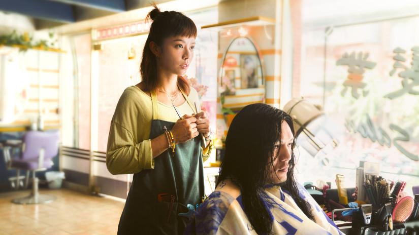 Kuaför Aşkım (Qing wen hai you na li xu yao jia qiang) izlemek için tıklayınız.
