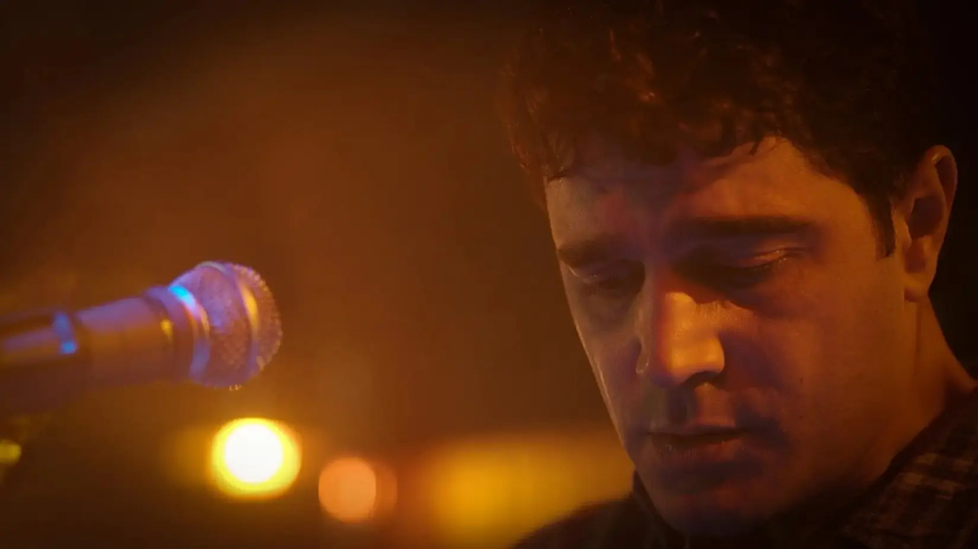 Murat Göğebakan: Kalbim Yaralı (Murat Göğebakan: Kalbim Yaralı) izlemek için tıklayınız.