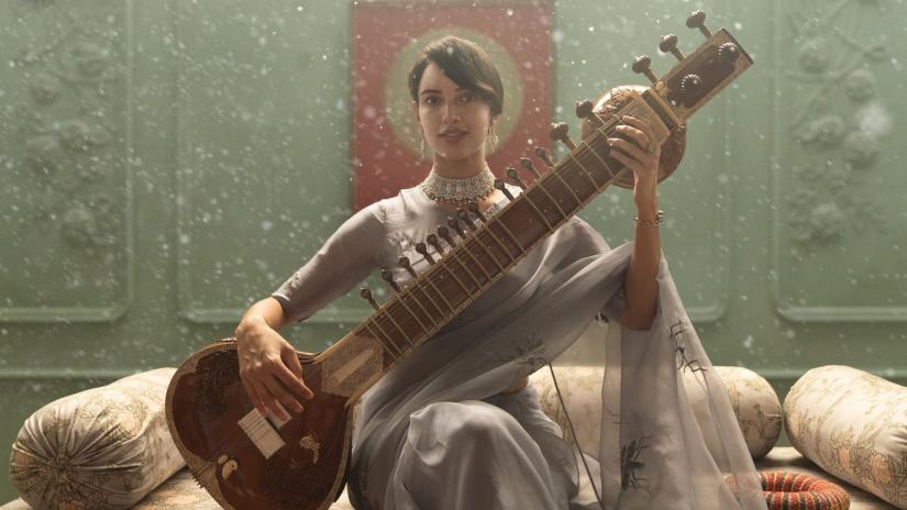 Qala (Qala) izlemek için tıklayınız.