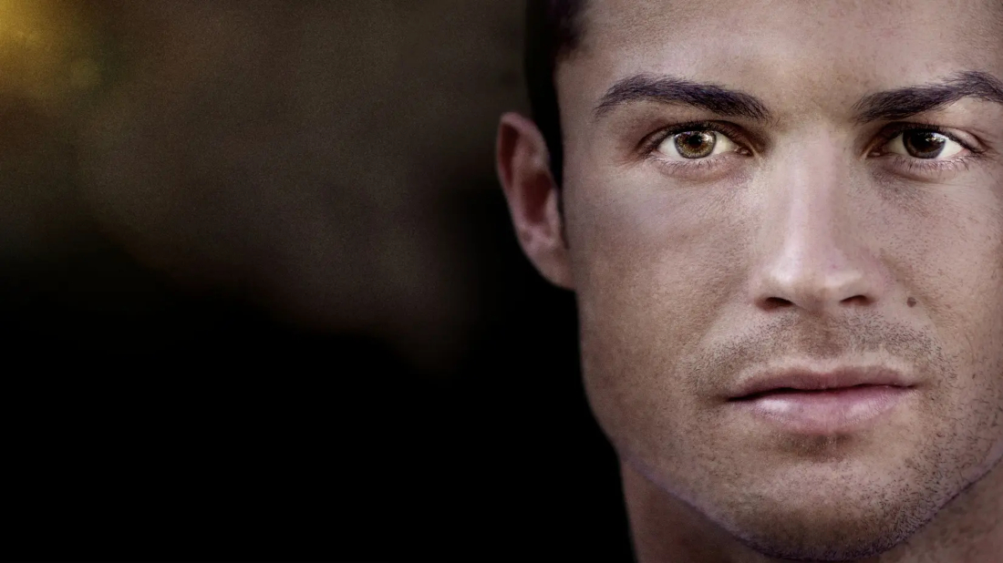 Ronaldo (Ronaldo) izlemek için tıklayınız.