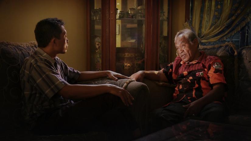 Sessizliğin Bakışı (The Look of Silence) izlemek için tıklayınız.