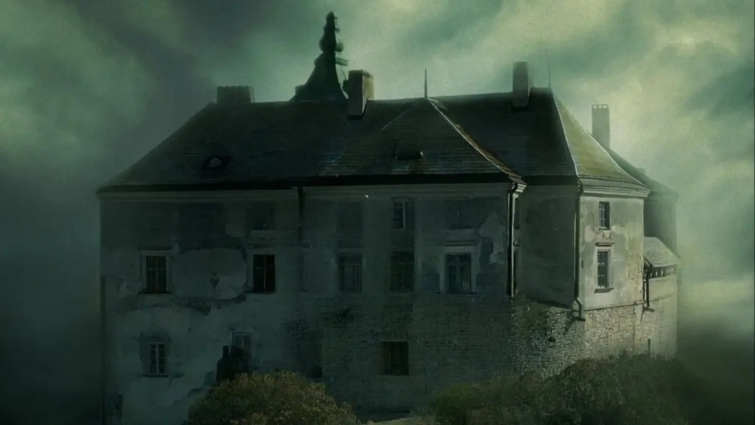 Tales from Black Manor (Tales from Black Manor) izlemek için tıklayınız.
