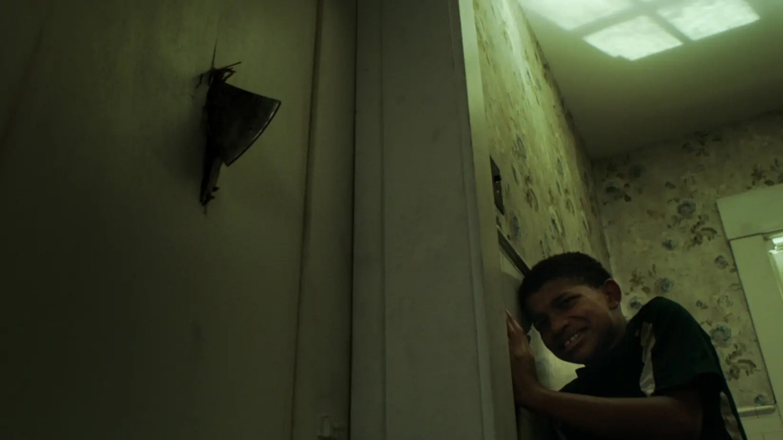 The Boy Behind the Door (The Boy Behind the Door) izlemek için tıklayınız.