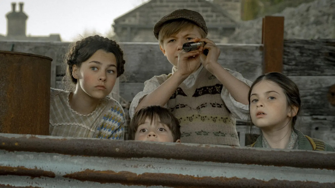 The Railway Children Return (The Railway Children Return) izlemek için tıklayınız.