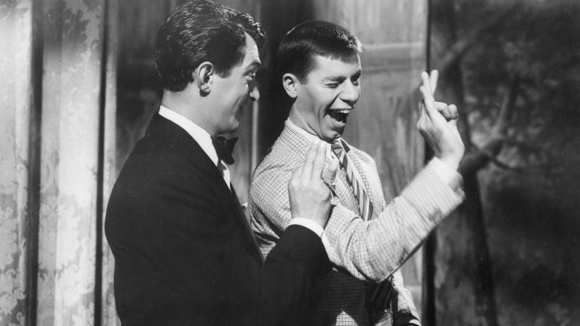 Canciğer kardeşler sahnede (The Stooge) izlemek için tıklayınız.