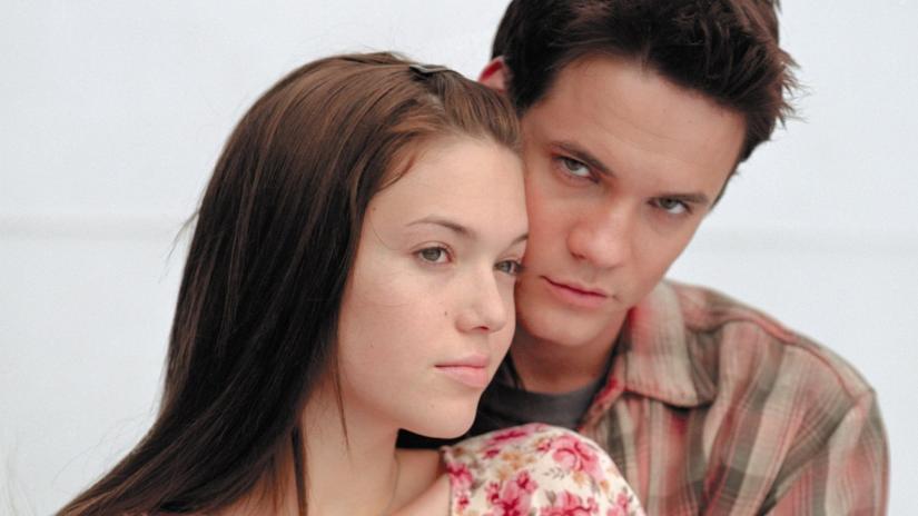 Uzaktaki anılar (A Walk to Remember) izlemek için tıklayınız.
