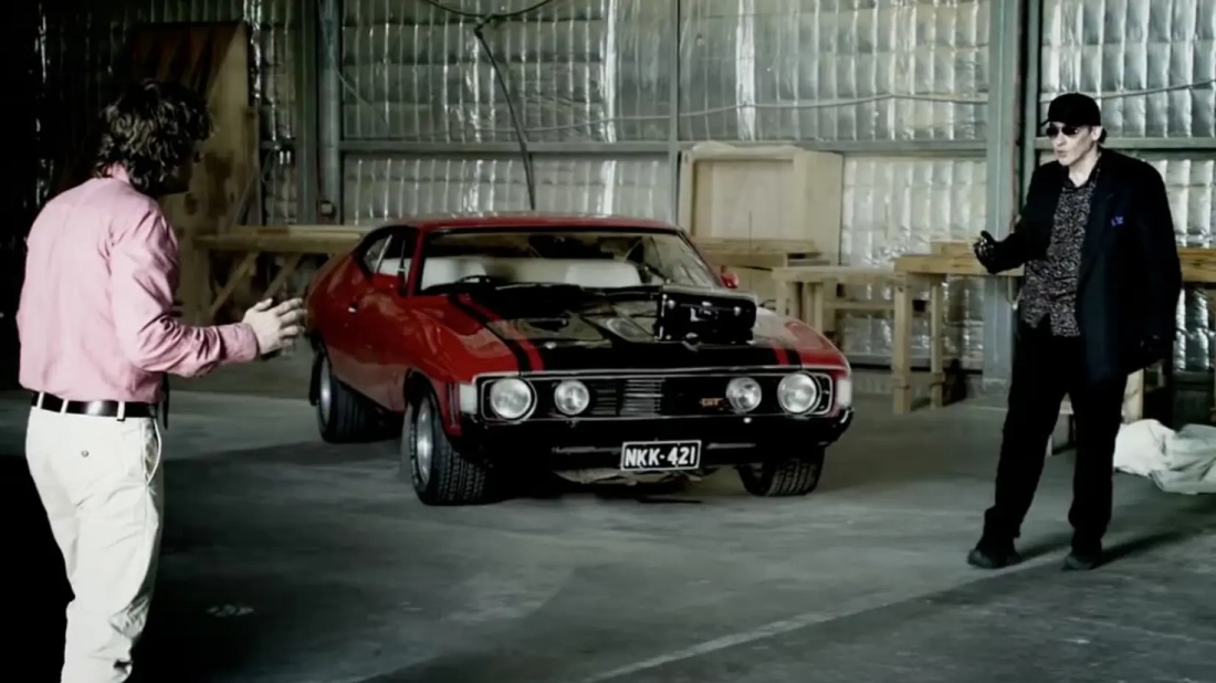 Zorlu Sürüş (Drive Hard) izlemek için tıklayınız.